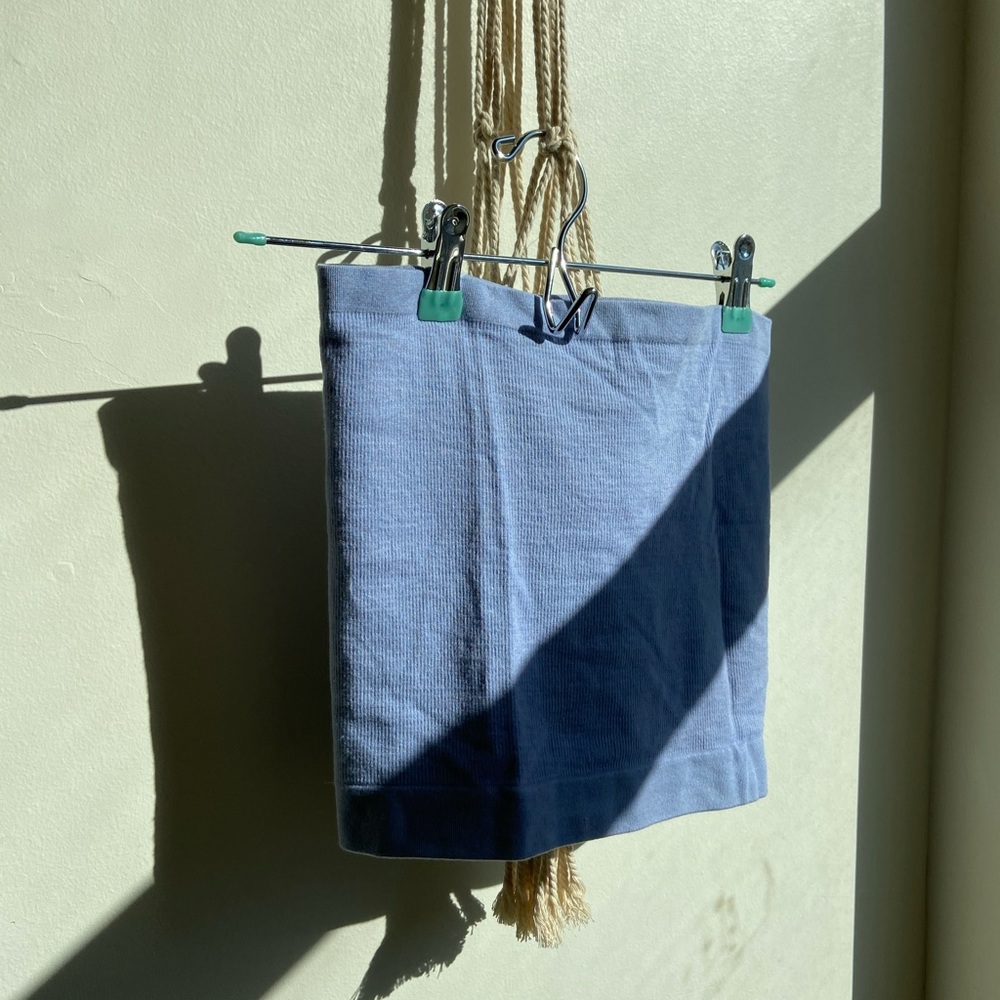 URBAN OUTFITTERS TUBE TOP